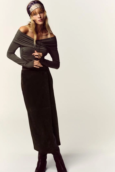 DRAPED WRAP TOP