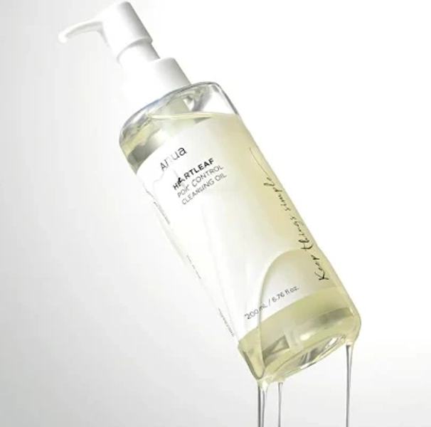 Anua Heartleaf Pore Control Cleansing Oil