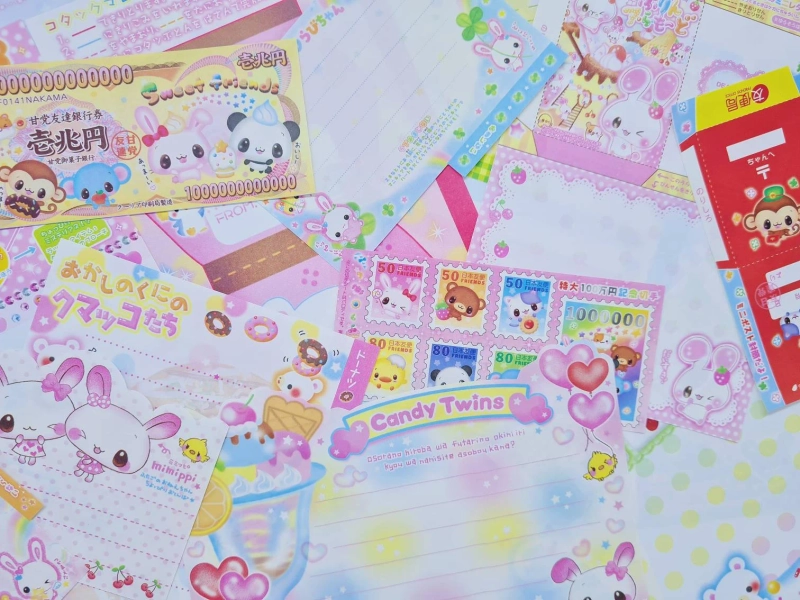 2000s Heisei Retro Japanese Memo Sheet Set with kawaii animals, clovers, fruit and more