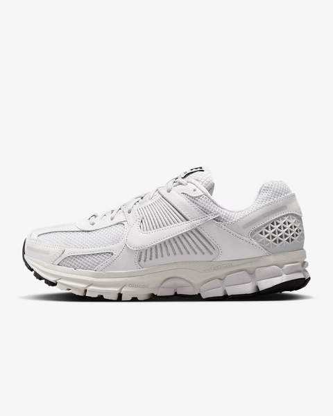 Nike Store. Favorites.
