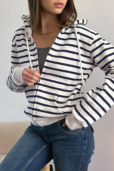 Felpa oversize con cappuccio 