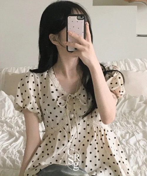 Chocolate Chip Cookie Aren Dot Puff Short Sleeve Blouse