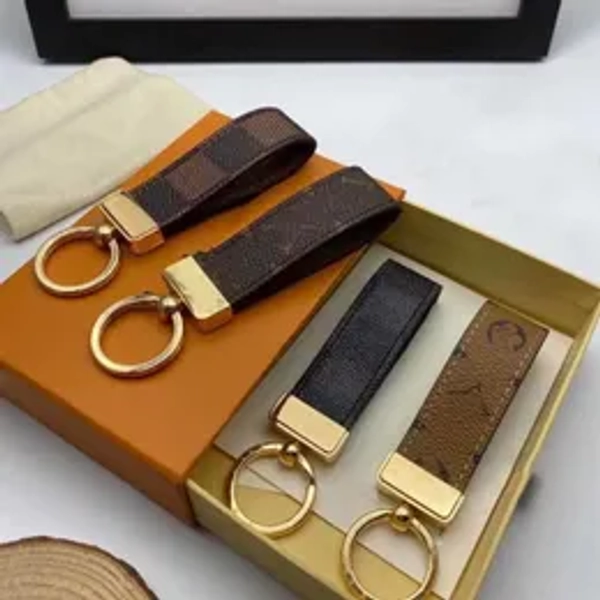 2025 DRAGONNE KEY HOLDER Accessories Designer Floral Canvas Keychain Car Key Chain Ring Charm Pochette Accessoires Name Tag Hot Stamping Stamp 5JL8