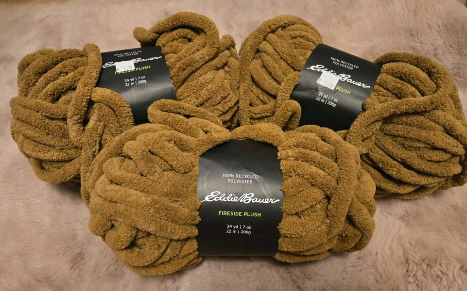 Lot of 3 Eddie Bauer Fireside Plush Yarn Tobacco. HTF  Discontinued Super Bulky 