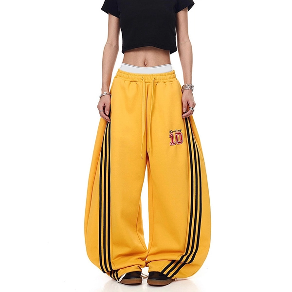 Sopula Women's Three Stripes And A Digital Pattern Baggy Sweatpants