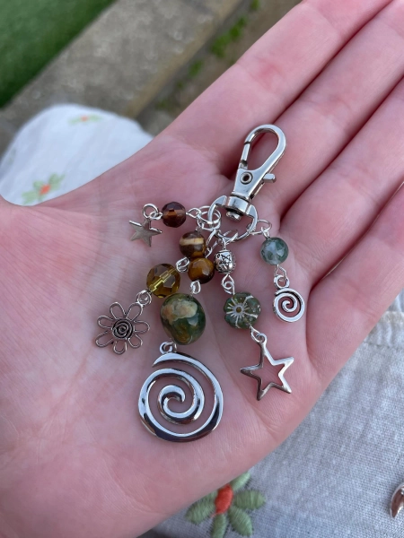 SPIRAL KEYRING, handmade keyrings, key rings, semi precious stones, hippie keyrings, hippie accessories,