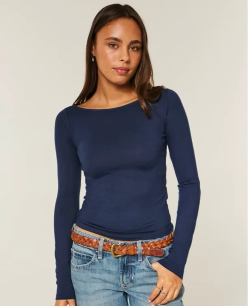Long-Sleeve Seamless Fabric Slash-Neck Top