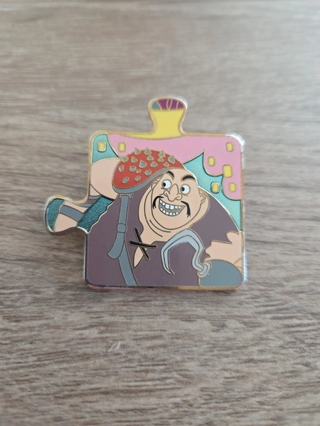 Disney Pin Character Connection Tangled Puzzle - Hook Hand LE 900