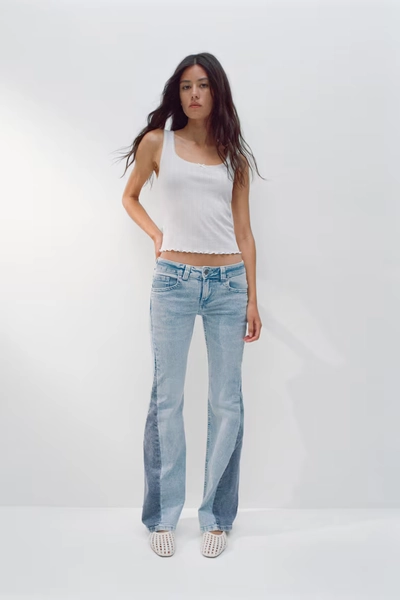Flared Low Jeans - Bleu denim clair/color block