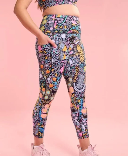 Mama Movement High-Waisted Seam-Free 7/8 Leggings with Pockets