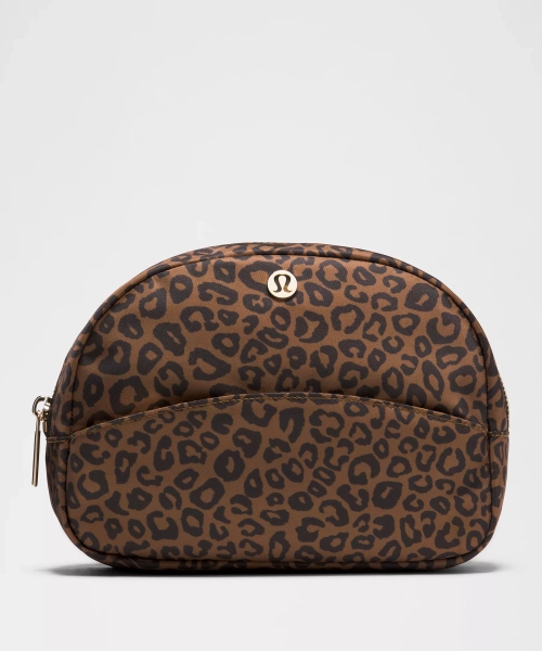 City Essentials Pouch 4L - Leopardo Shift Midi Desert Khaki Multi/Night Brown/Gold - ONE SIZE