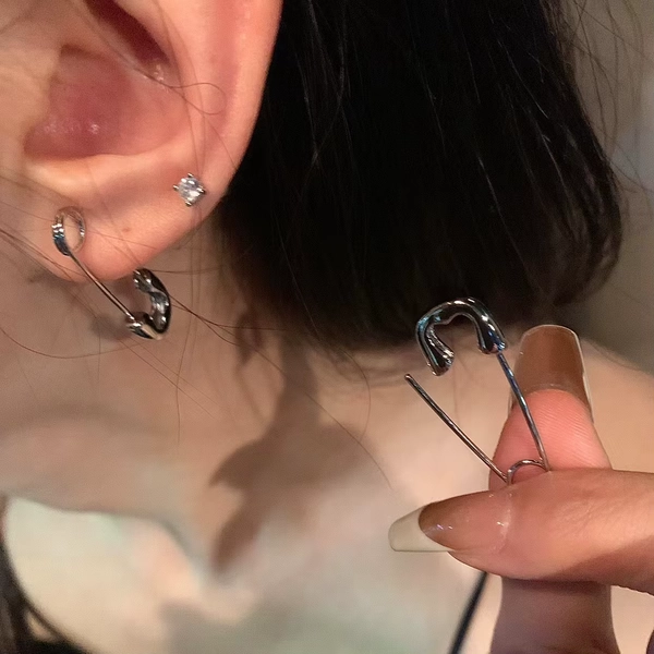 Korean Punk Rock Grunge Silver Color Metal Safety Pin Stud Earrings For Women Men 90s Aesthetic EMO Y2K Jewelry Accessories - AliExpress 