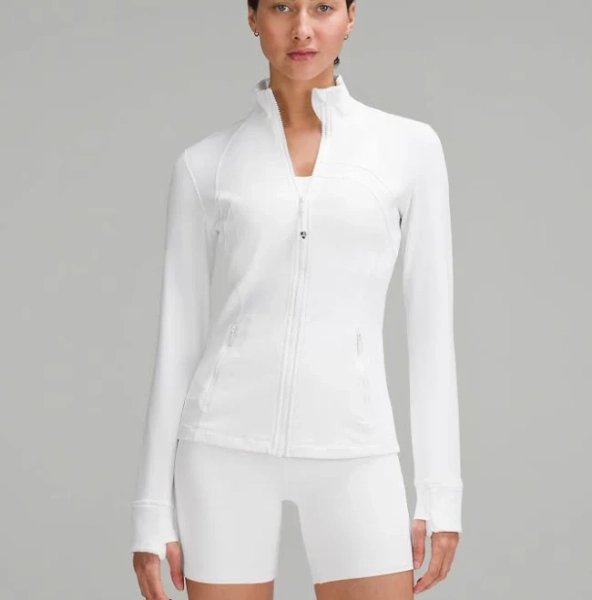 Lululemon Women's Define Jacket in Luon