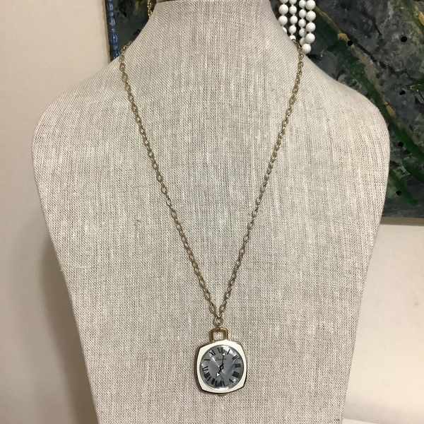 Vintage Lucerne Swiss Pendant Watch Necklace 🕰️

The...