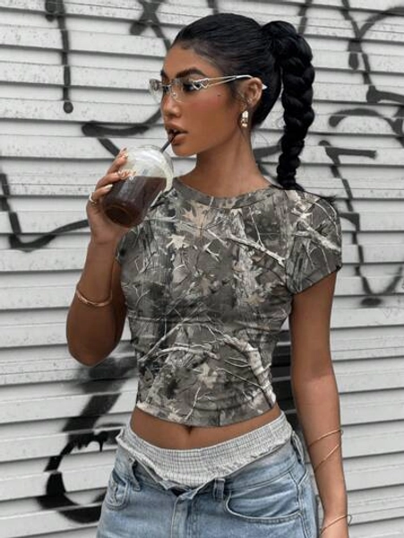 SHEIN Teen Girl Casual Minimalist Fitted Round Neck Short Sleeve High Waist Cropped Regular Tee, Suitable For Summer