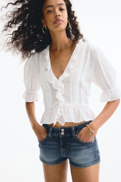Low-waisted mini denim shorts - Denim blue