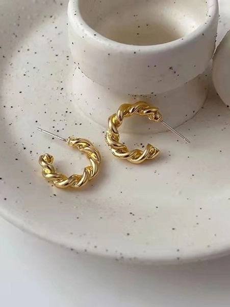 Twist Design Cuff Hoop Earrings
