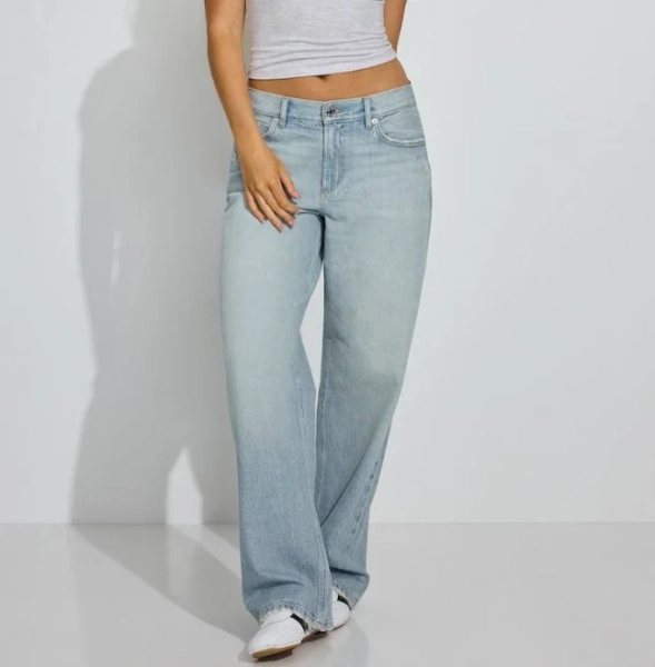 Garage Women's Low Rise Baggy Jeans