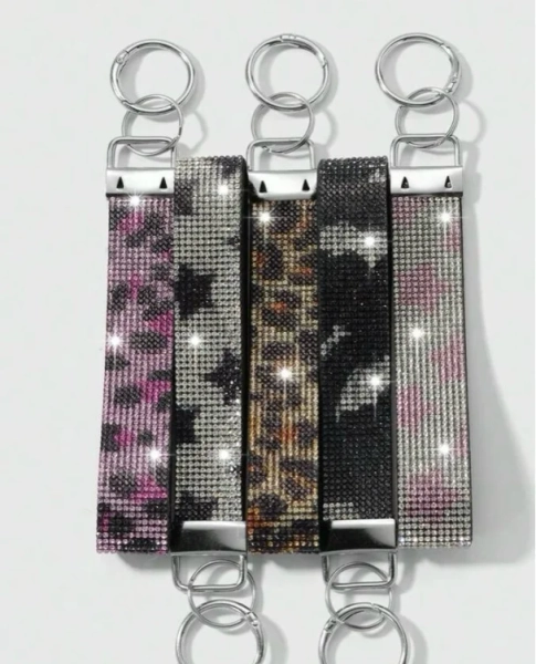 Our Goth Keyrings & Keychains is such a vibe - ROMWE