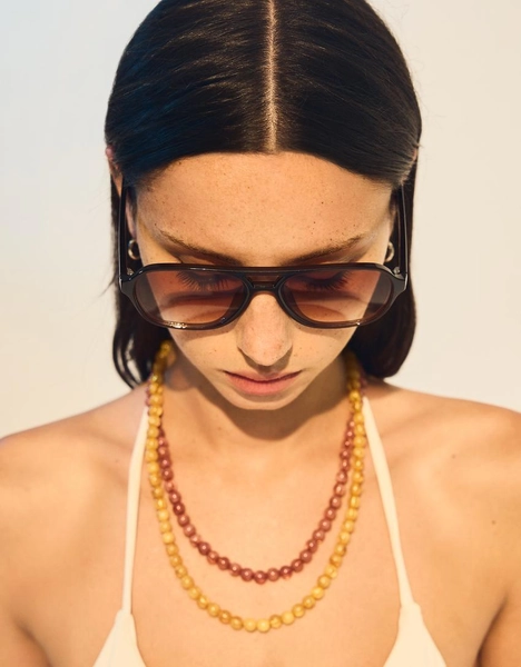 Sonnenbrille im Retrolook