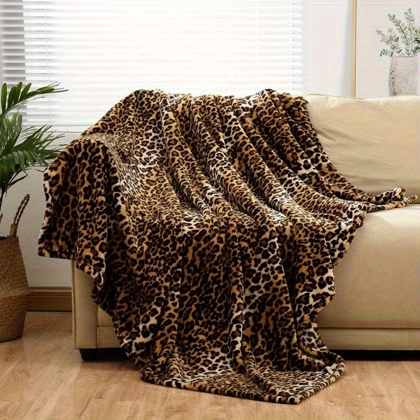 Plush Leopard Print Sofa Throw Blanket - Ultra Soft, Lightweight, Design for Bed, Couch, Recliner & Travel - All-Season Comfort, -Pilling, Suitable for Adults and Teens