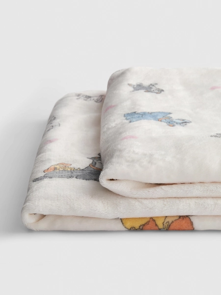 Disney's Paw Club Throw