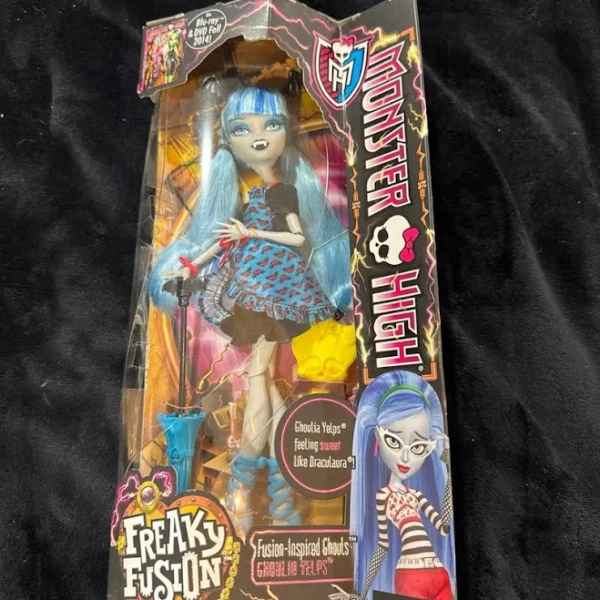 monster high - Freaky Fusion - Ghoulia - New Toys & Collectibles