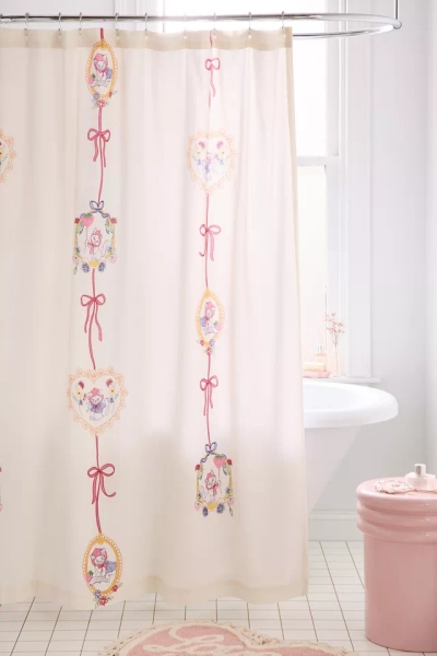 Eve Cat Patterned Shower Curtain