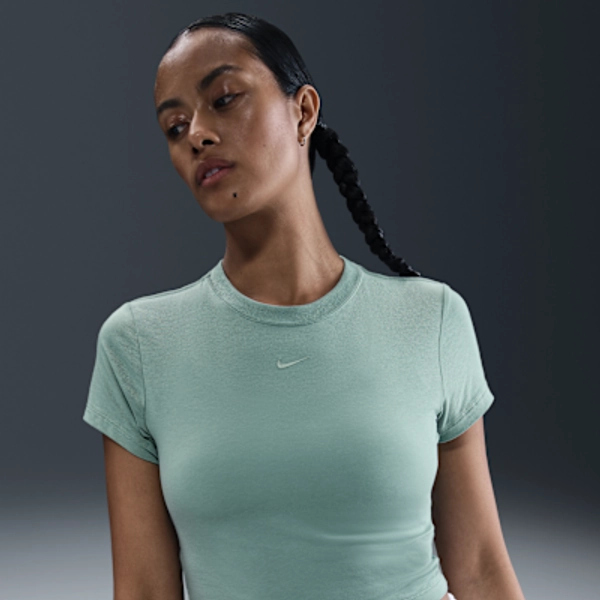 Nike Sportswear Chill Knit Women's Cropped T-Shirt
