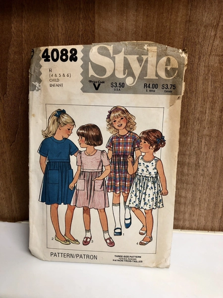 Vintage 1980s Style Girls Sewing Dress Pattern 4082 S4,5 &amp; 6Yrs Old