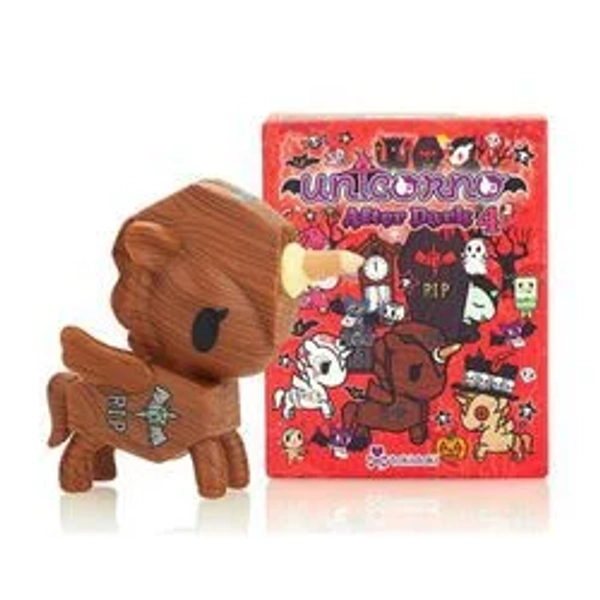 tokidoki Series 4 Unicorno After Dark Blind Box Figure (1 Random): tokidoki: 840080899787