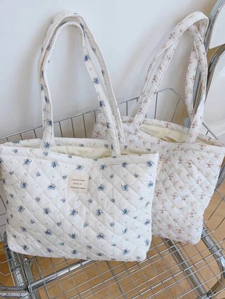 1 PC Blue Printed Floral Girls Women Elegant Casual Quilted One-Shoulder Tote Bag Portable Large Capacity Shopping Bag Mommy Bag,For Office Commuting Travel And Vacation Essentials Cosmetics Makeup Toiletry Storage Bag,For Mobile Phone,Wallet,Sanitary Napkins,Keys,Laptop Computer,Wired Earphones,Earpods,Headphones,Charger,Lipsticks,Perfume,Skin Care And Beauty Products,Friend Gift Holiday Gift