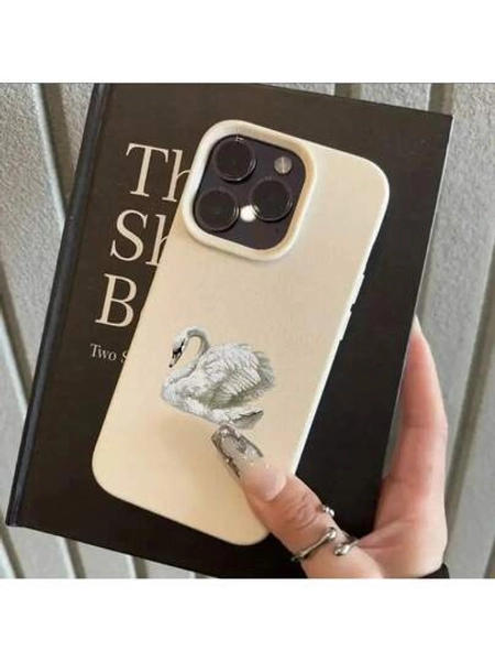 The Downward-Looking White Swan Pattern Is Suitable For TPU Cases For The For Iphone 16 Pro Max, Compatible With For Iphone 16 Pro Max/14/16/15/13 Pro/12/11.It Is A Durable, Shockproof Protective Case That Is Simple And Stylish, Making It A Great Holiday Gift, Available In Various Models For Different Occasions, Swan Case, Phone Case,Suitable For IPhone 17 Air
