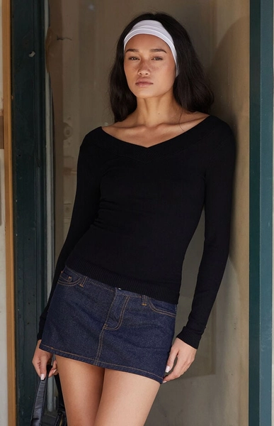 Princess Polly Black V-Neck Long Sleeve Sweater Top