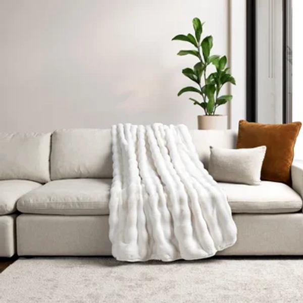 House & Home by Lynda Reeves Luxe Faux Fur Throw