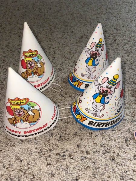 4 Vintage Showbiz Pizza Birthday Paper Party Hats Billy Bob 80s Chuck E Cheese