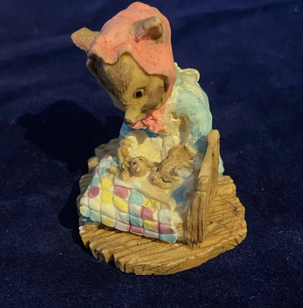 Vintage 1980' s Mother Mouse with Baby Collectible