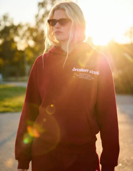 Kapuzenpullover mit Print