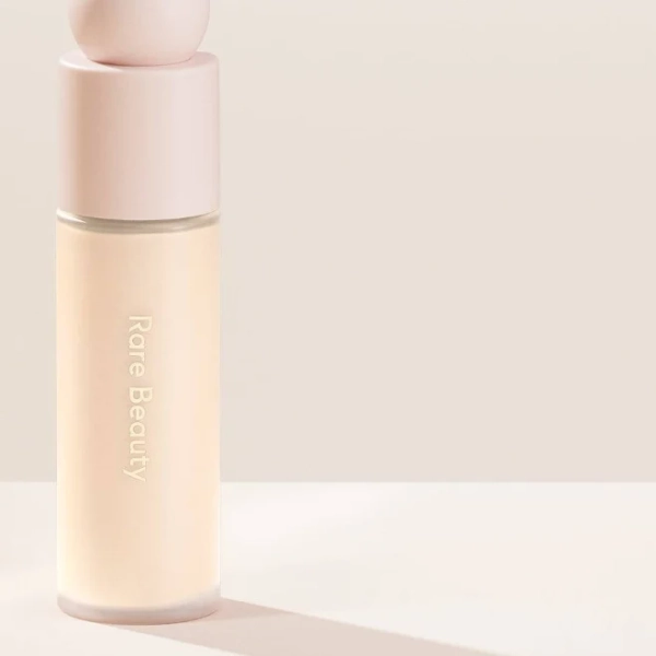 Rare Beauty Liquid Touch Weightless Foundation