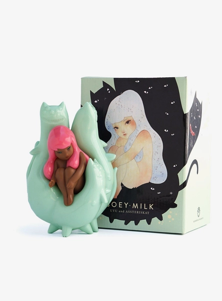 Uyu & Assteriskat Moon Jelly Vinyl Figure