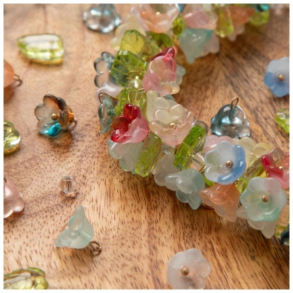 Flower &amp; Leaf Glass Bead Strand