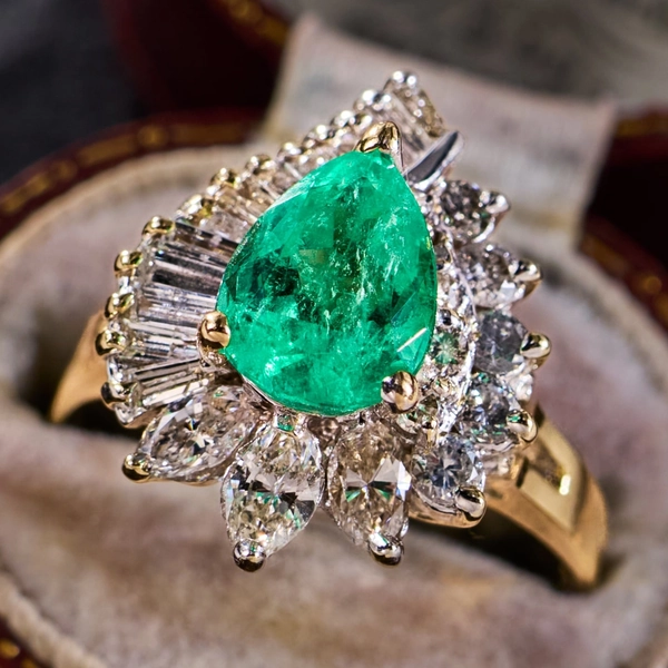 1.7 Carat Pear Emerald Ring w/ Diamond Halo 14K Yellow Gold