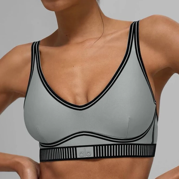 Alo Yoga Airlift Line Up Bra