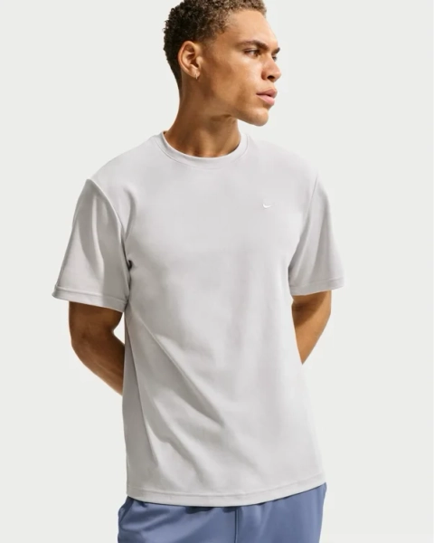 Nike Primary Men's Short-Sleeve Tee