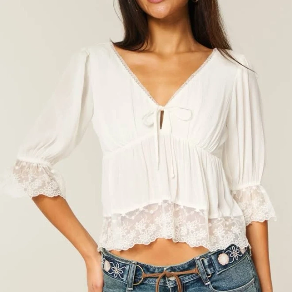 Hollister Women's Three-Quarter Sleeve Babydoll Top