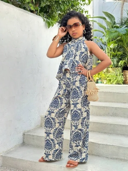 SHEIN Kids Halter Sleeveless Ditsy Floral Suit
