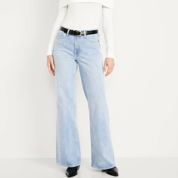 Old Navy Women's Mid-Rise Loose Boot-Cut Jeans