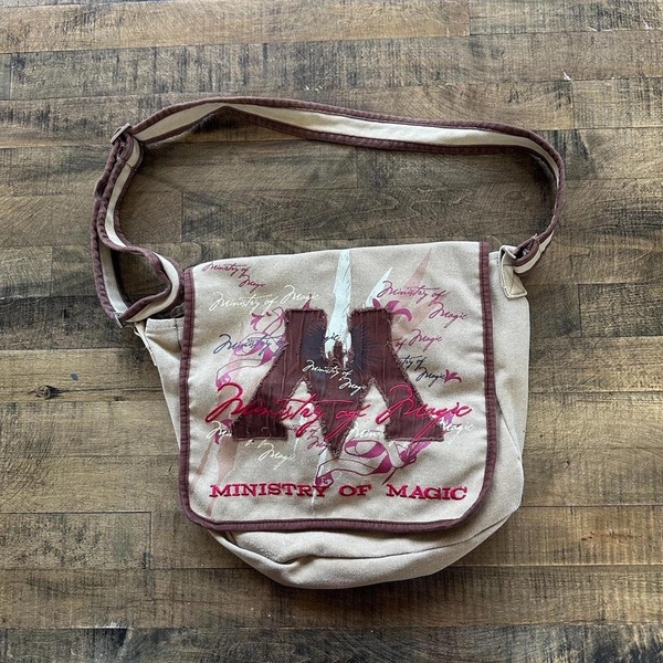 harry potter messager bag

#boho #tan #grunge...