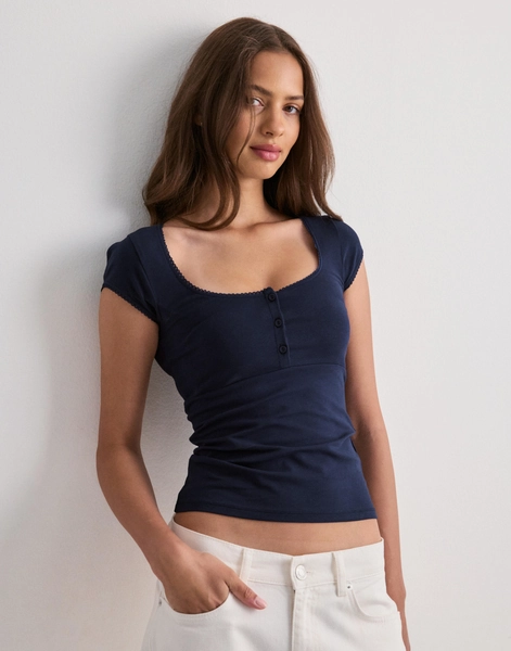 Romance Button Top 