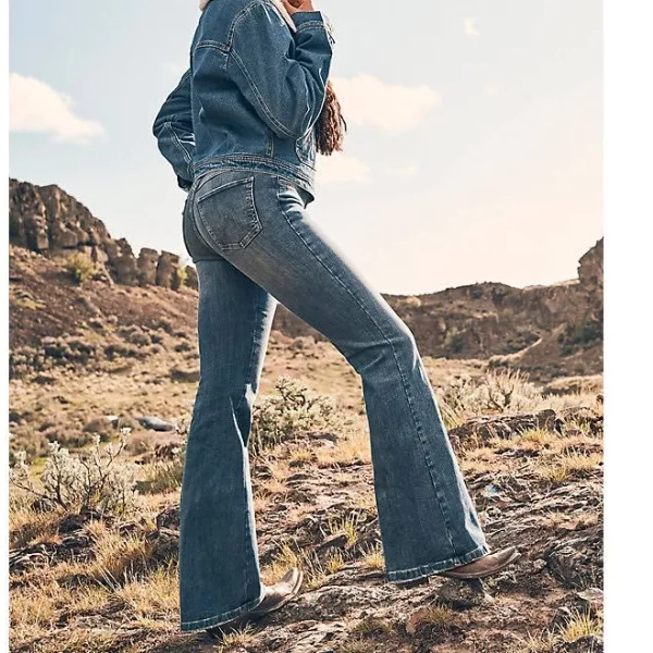 Wrangler Women's Bespoke High Rise Flare Jean